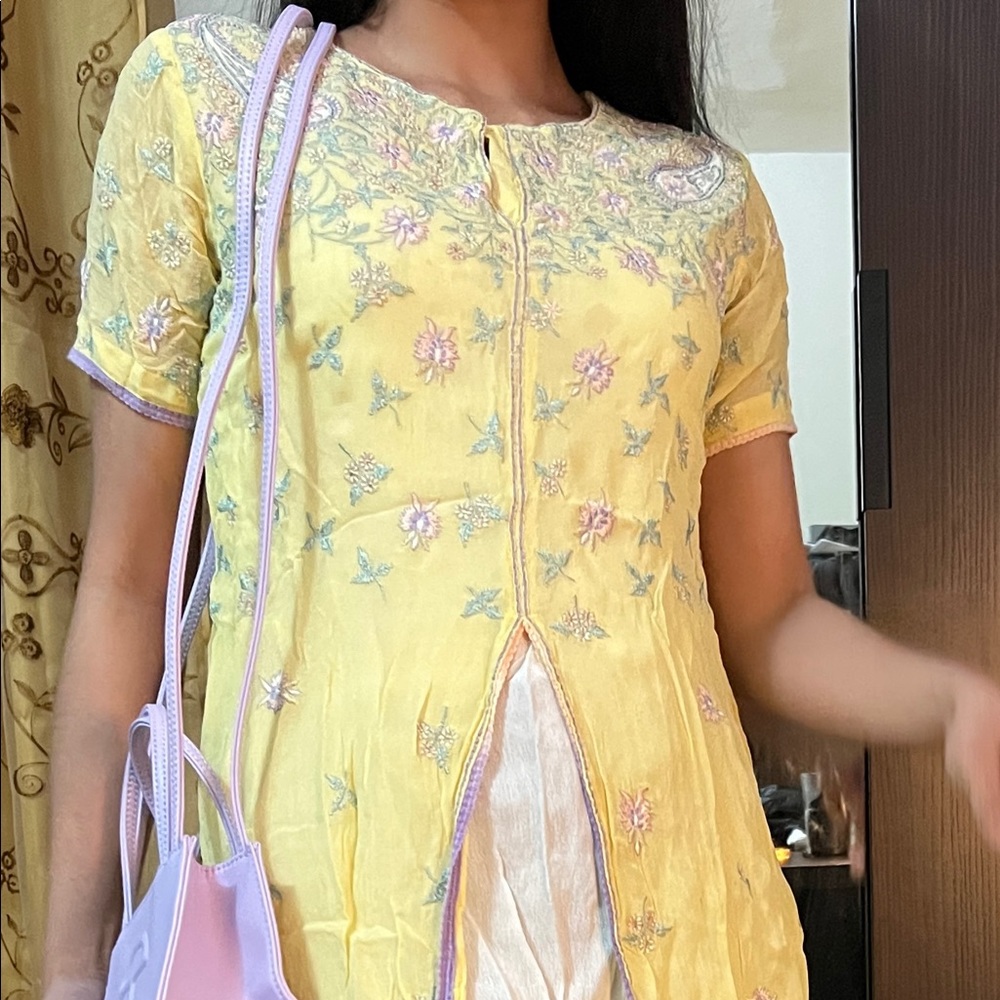 Womens Linen Babydoll Kurta Tunic with Embroidered Design Size Small